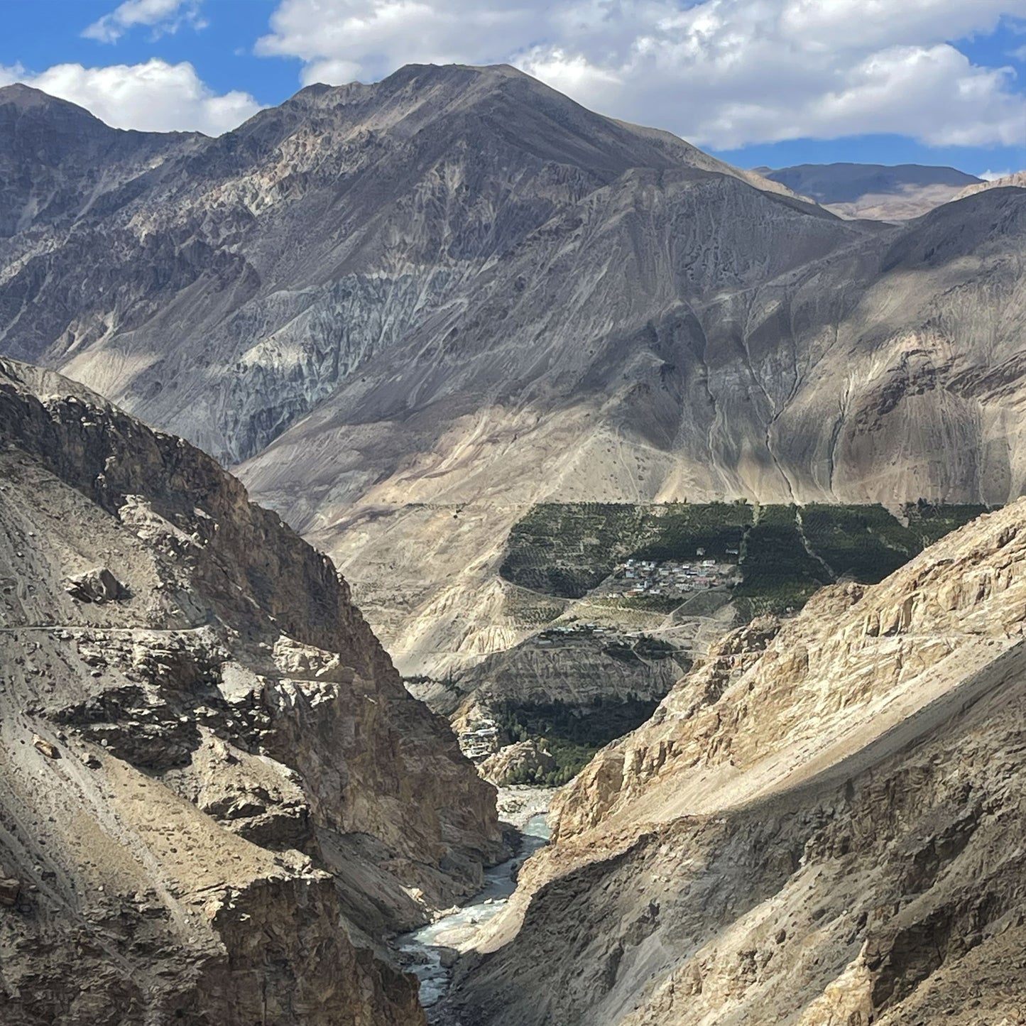THE HIGHEST ROADS - (18300 FEET) - INDIA