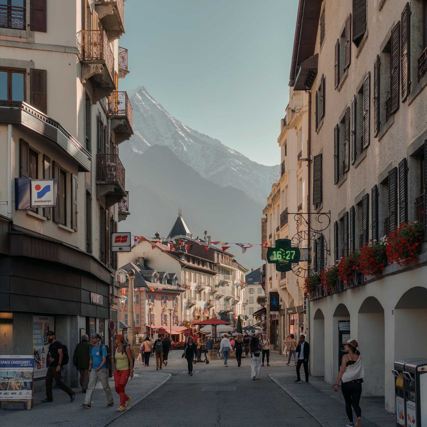 FRANCE - PARISIAN PEAKS ADVENTURE